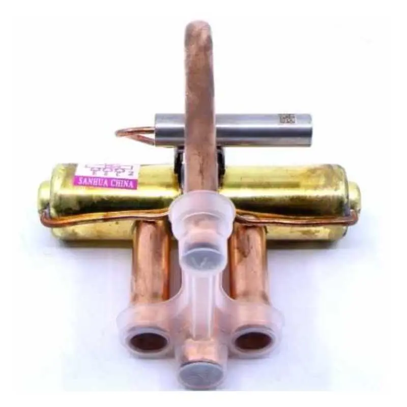 Daikin 2455992 Body Four Way Valve