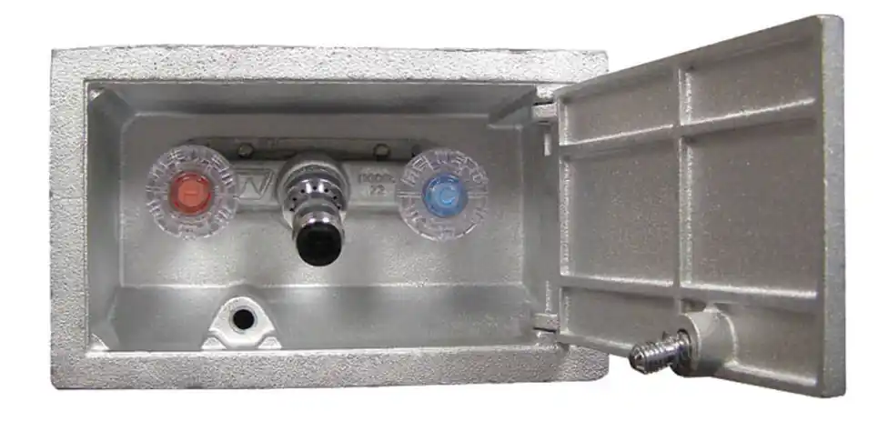 Woodford B22C-10 Model B22 10 Inches Hot & Cold Box Anti-Siphon Faucet