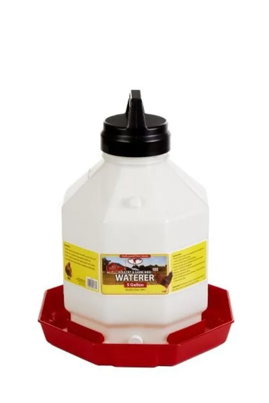 Miller Manufacturing Company PPF5 Plastic Poultry Waterer 5 Gallons