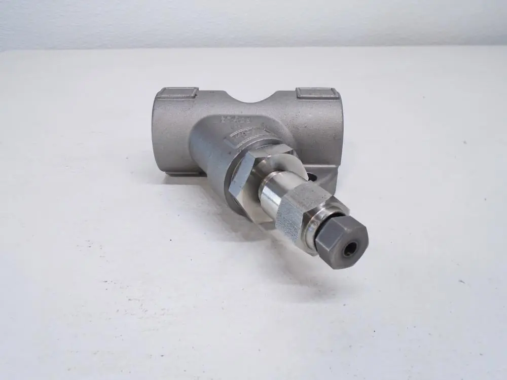 Spirax Sarco 67997 Strainer Connector With Blowdown 1 IN